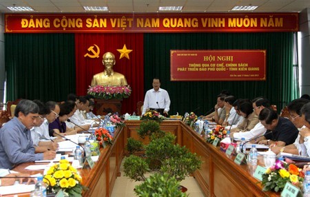 Conference convened to seek mechanism for Phu Quoc’s development - ảnh 1